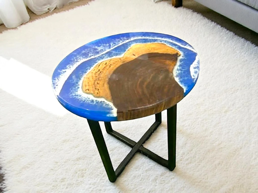 Circle Live Edge Walnut Table : Handcrafted Natural Beauty 